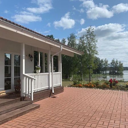 Wonderful Cottage By The Lake Hautjarvi ภายนอก รูปภาพ