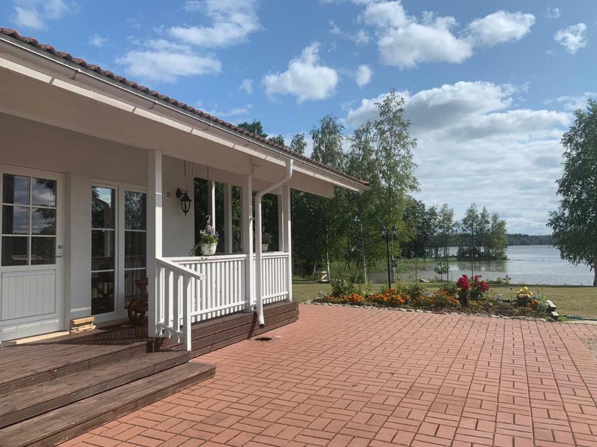 Wonderful Cottage By The Lake Hautjarvi ภายนอก รูปภาพ
